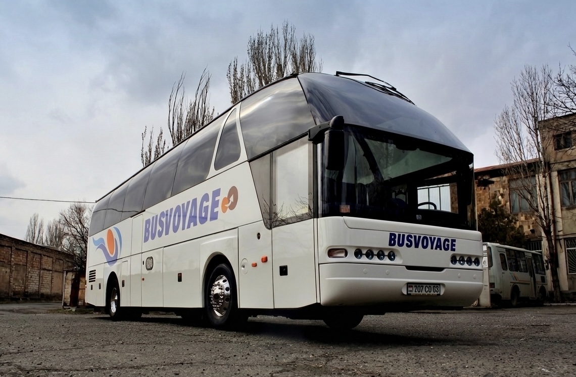 BUSVOYAGE bus 15